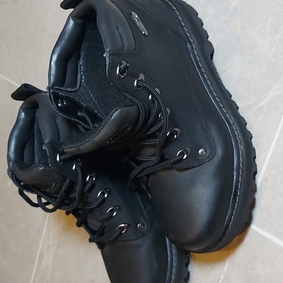 Sketchers boots - Picture 2 of 4